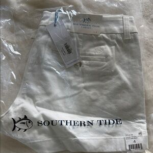 Southern Tide Classic white Shorts